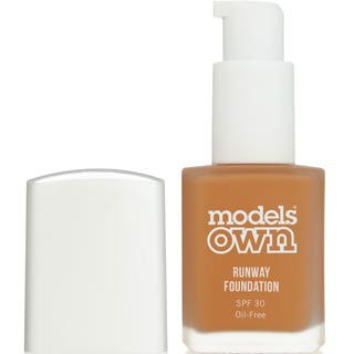 Models Own Runway Foundation SPF30