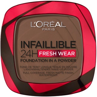 L'Oréal Paris Infaillible 24H Fresh Wear Foundation in a Powder