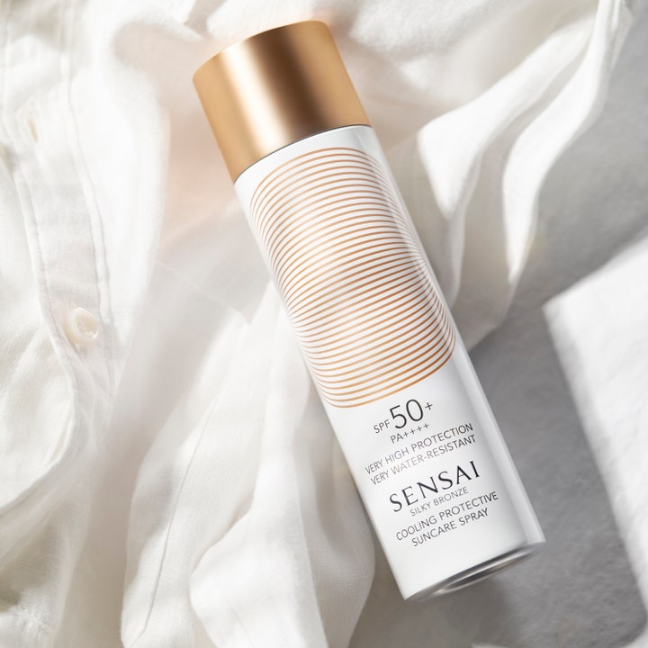 Silky Bronze Cooling Protective Suncare Spray SPF50