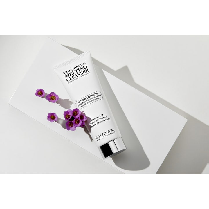 Transforming Melting Cleanser